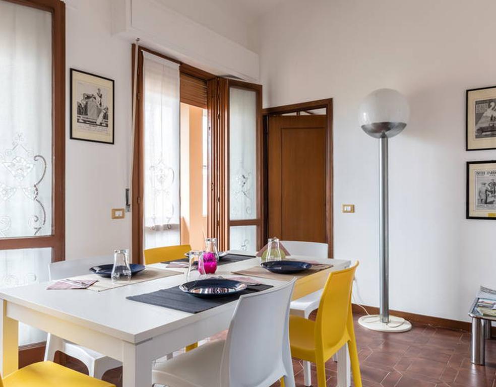 Ferienwohnung Di Vittorio Loft Desenzano del Garda Exterior foto